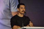 Aamir Khan at Star TV_s new show announcement in Taj Land_s End on 22nd Oct 2011 (7).JPG
